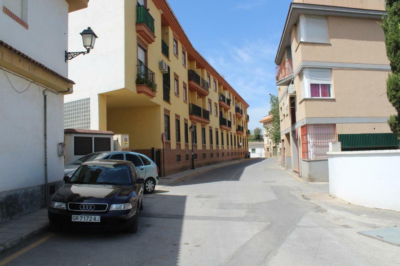 Apartamento En Ogijares, A 2 Kilometros De Granada Exterior photo